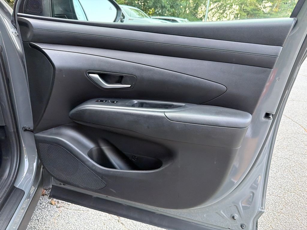 2025 Hyundai Tucson SE - Photo 14