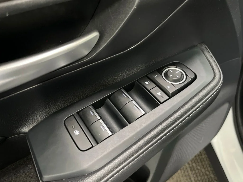 Used 2024 White Toyota XLE image 3