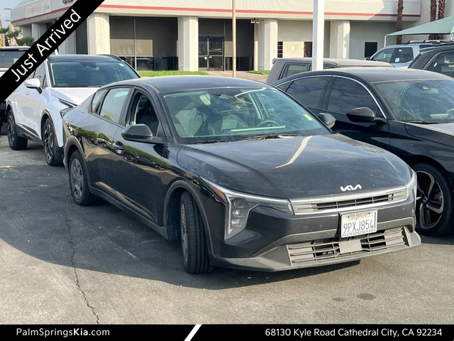 2025 Kia K4 LX