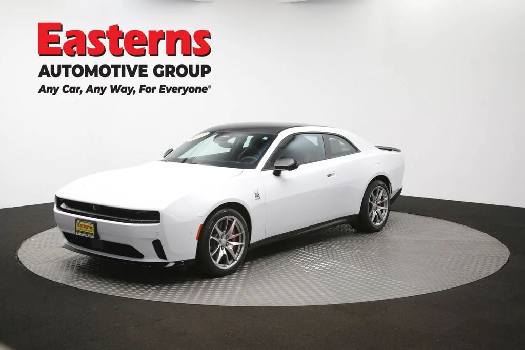 Used 2024 White Dodge R/T Scat Pack image 57