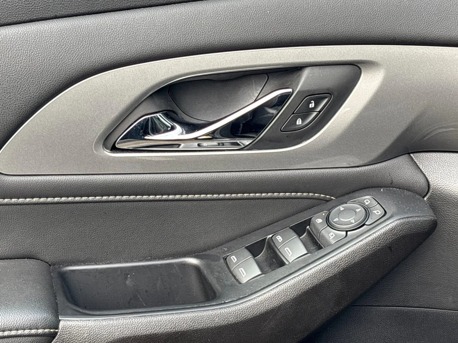 Used 2023 Mosaic Black Metallic Chevrolet LT Leather image 13