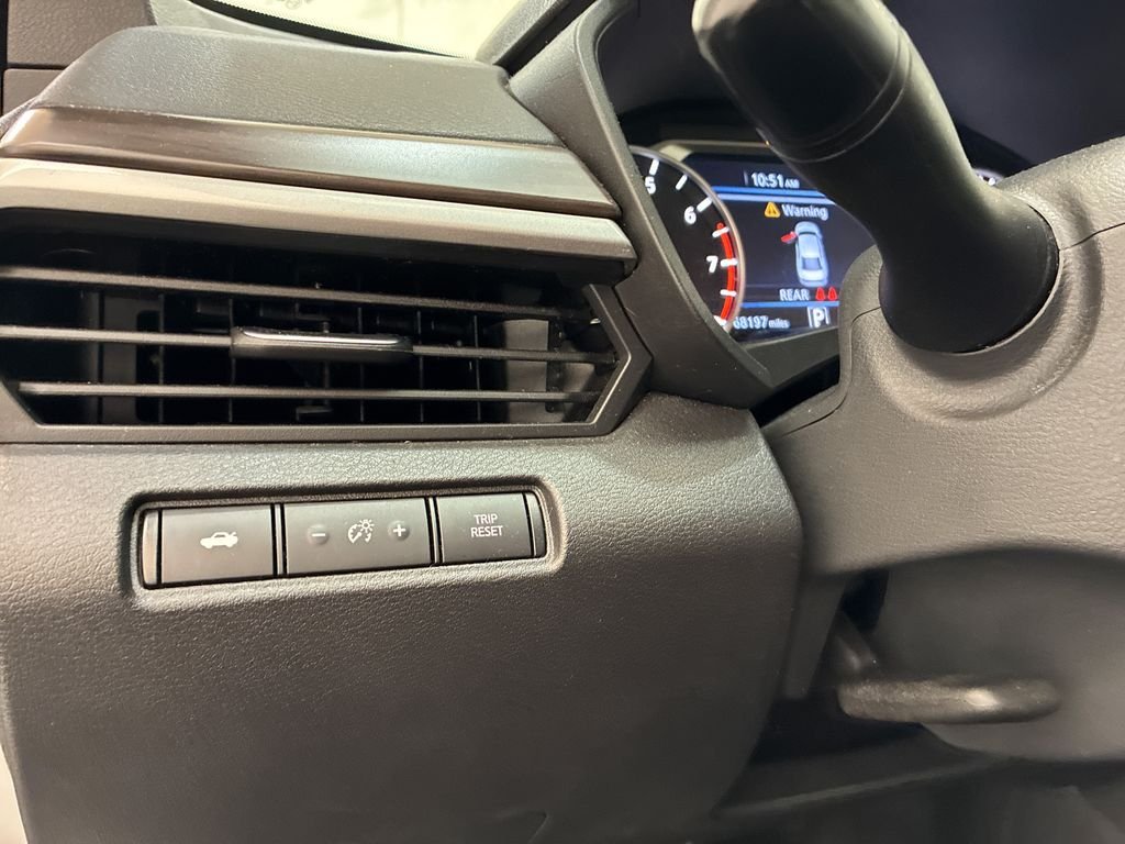 Used 2024 Silver Nissan 2.5 SV image 25