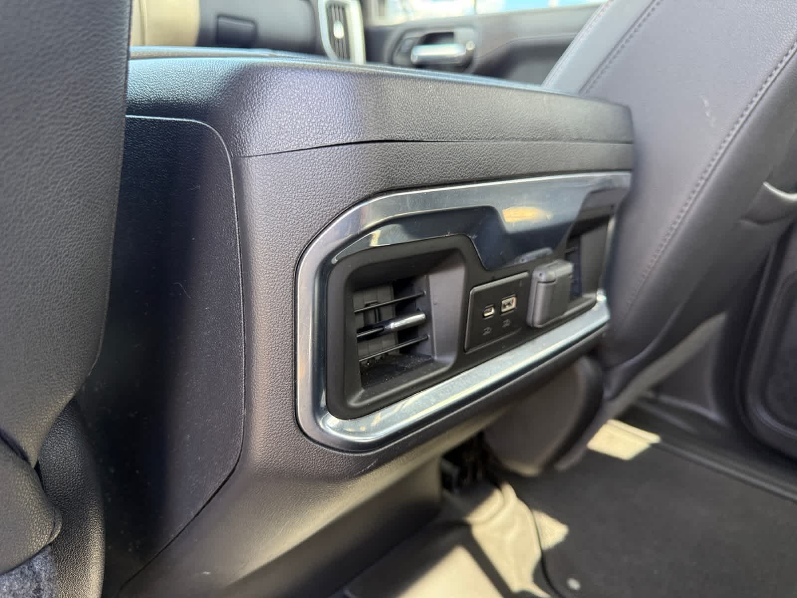 Used 2022 Onyx Black GMC AT4 image 29