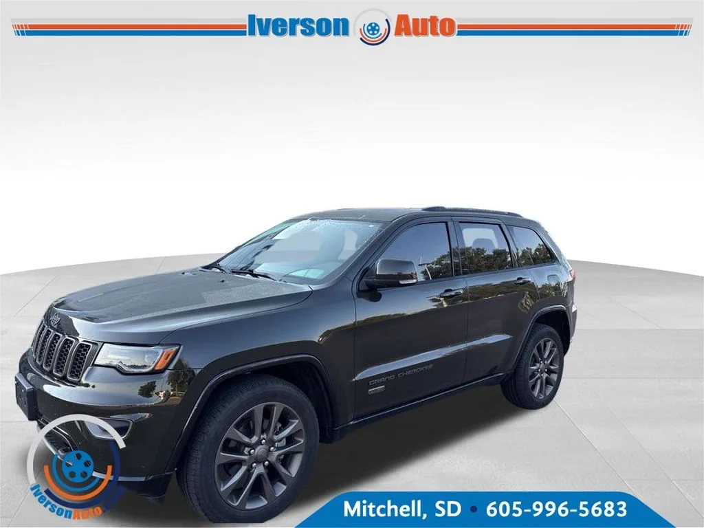 Used 2016 Green Jeep Limited image 3