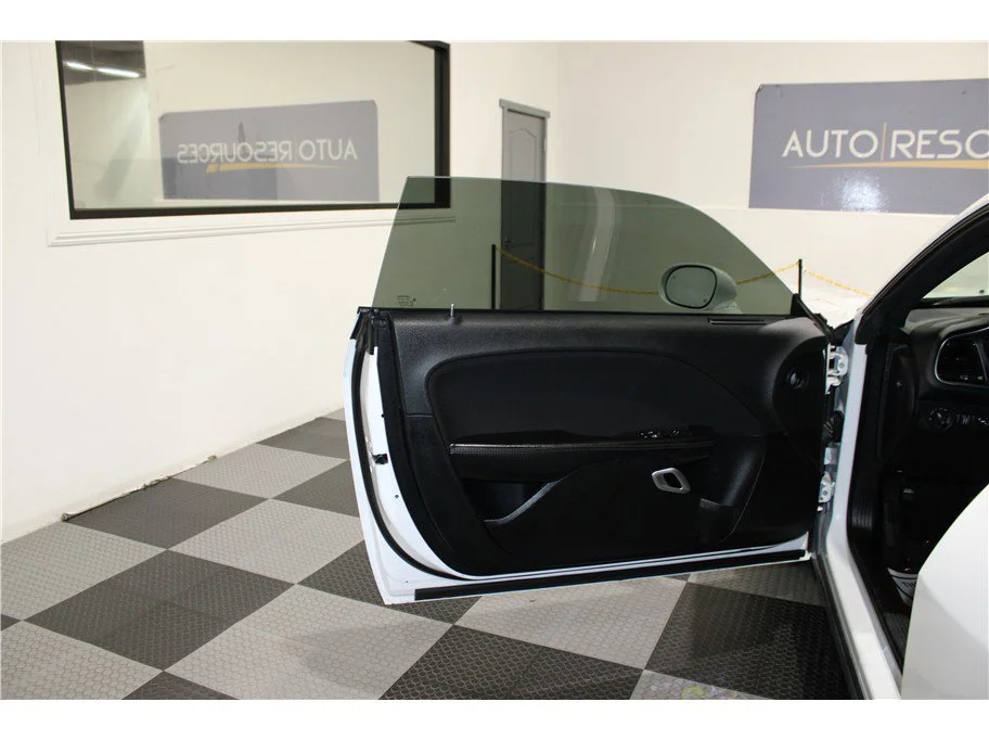 Used 2021 White Knuckle Clearcoat Dodge SXT image 11