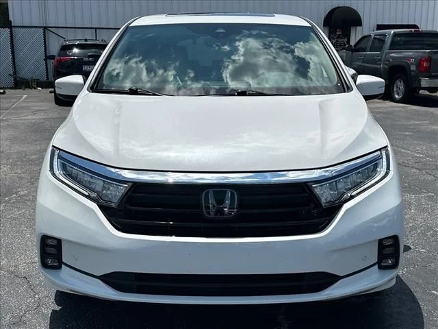 Used 2024 White Honda Elite image 4