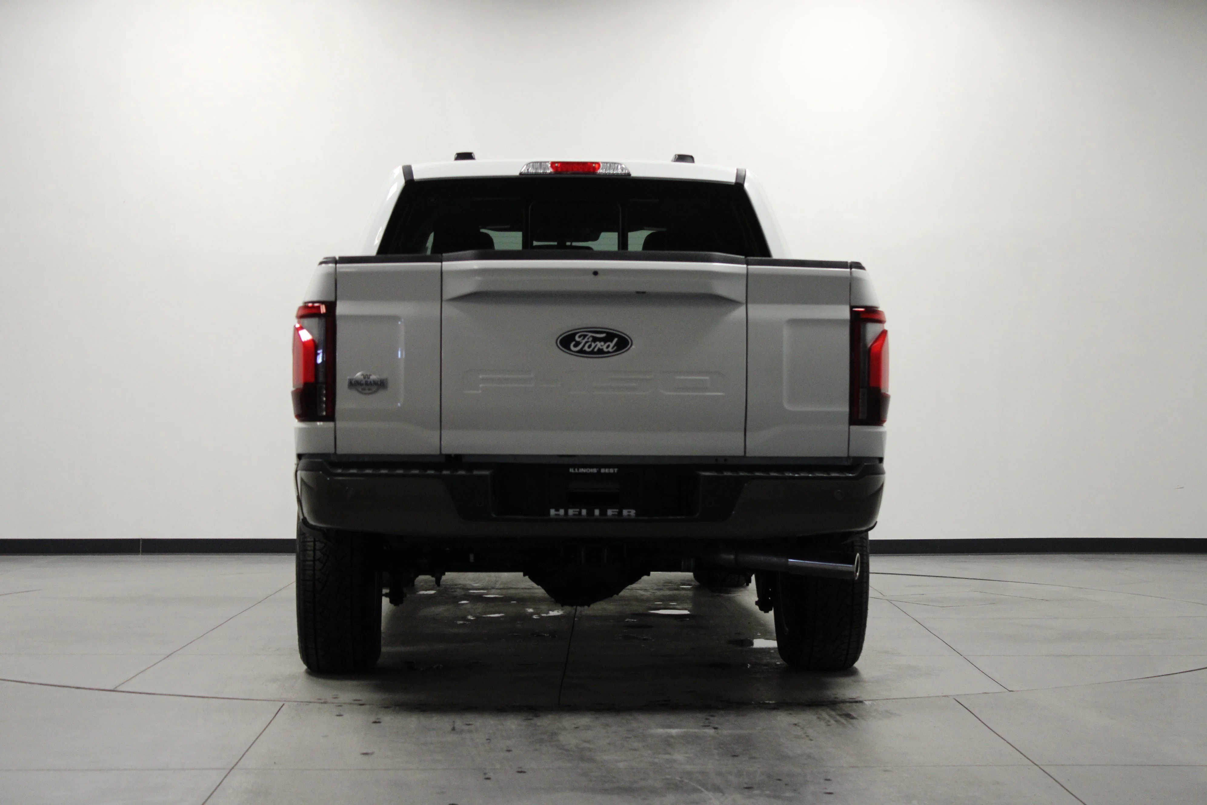 Used 2025 Star White Metallic Tri-Coat Ford King Ranch image 5