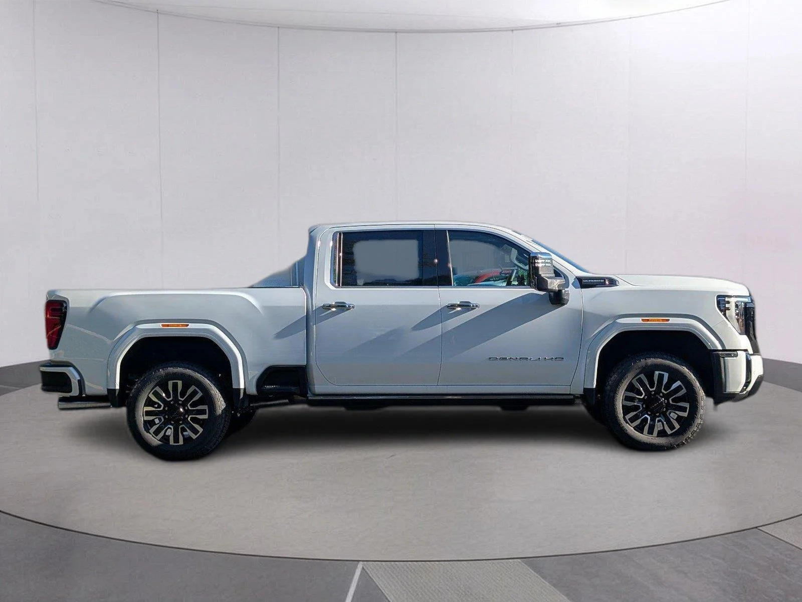New 2026 Glacier White Tricoat GMC Denali Ultimate image 7