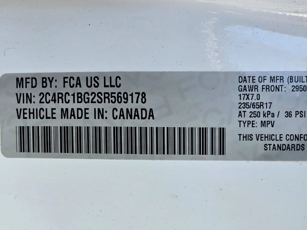 Certified Used 2025 White Chrysler Select image 52