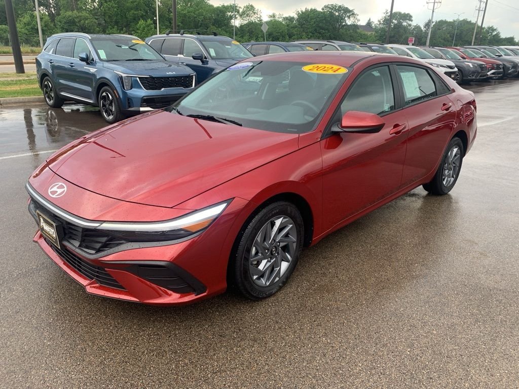 2024 Hyundai Elantra 2.0 SEL IVT's photo