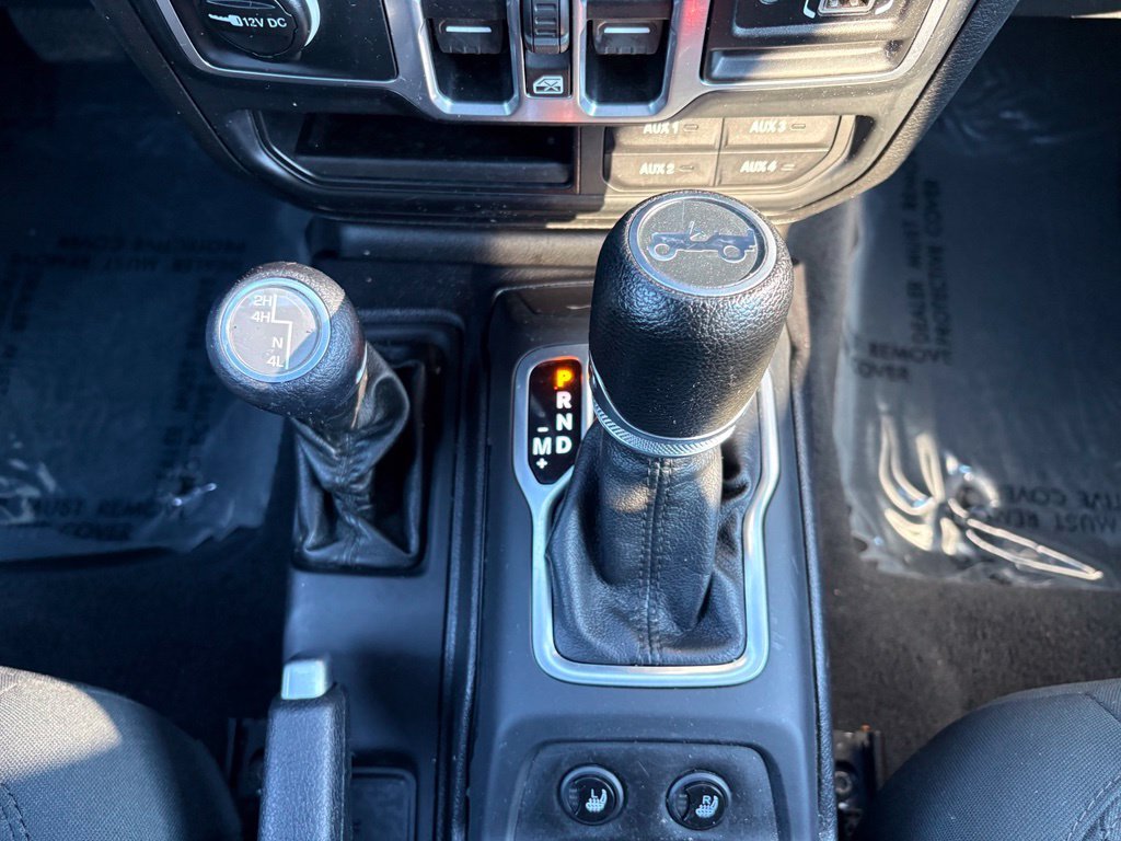 Used 2018 White Jeep Unlimited Sport S image 26