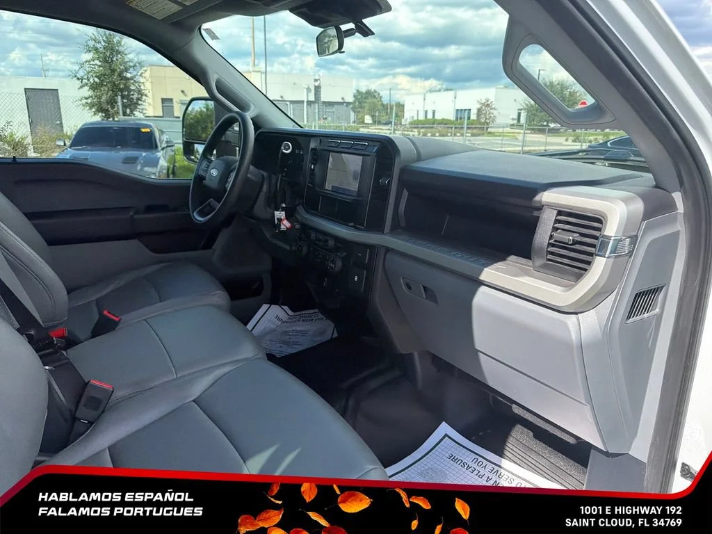 Used 2023 White Ford XL image 30