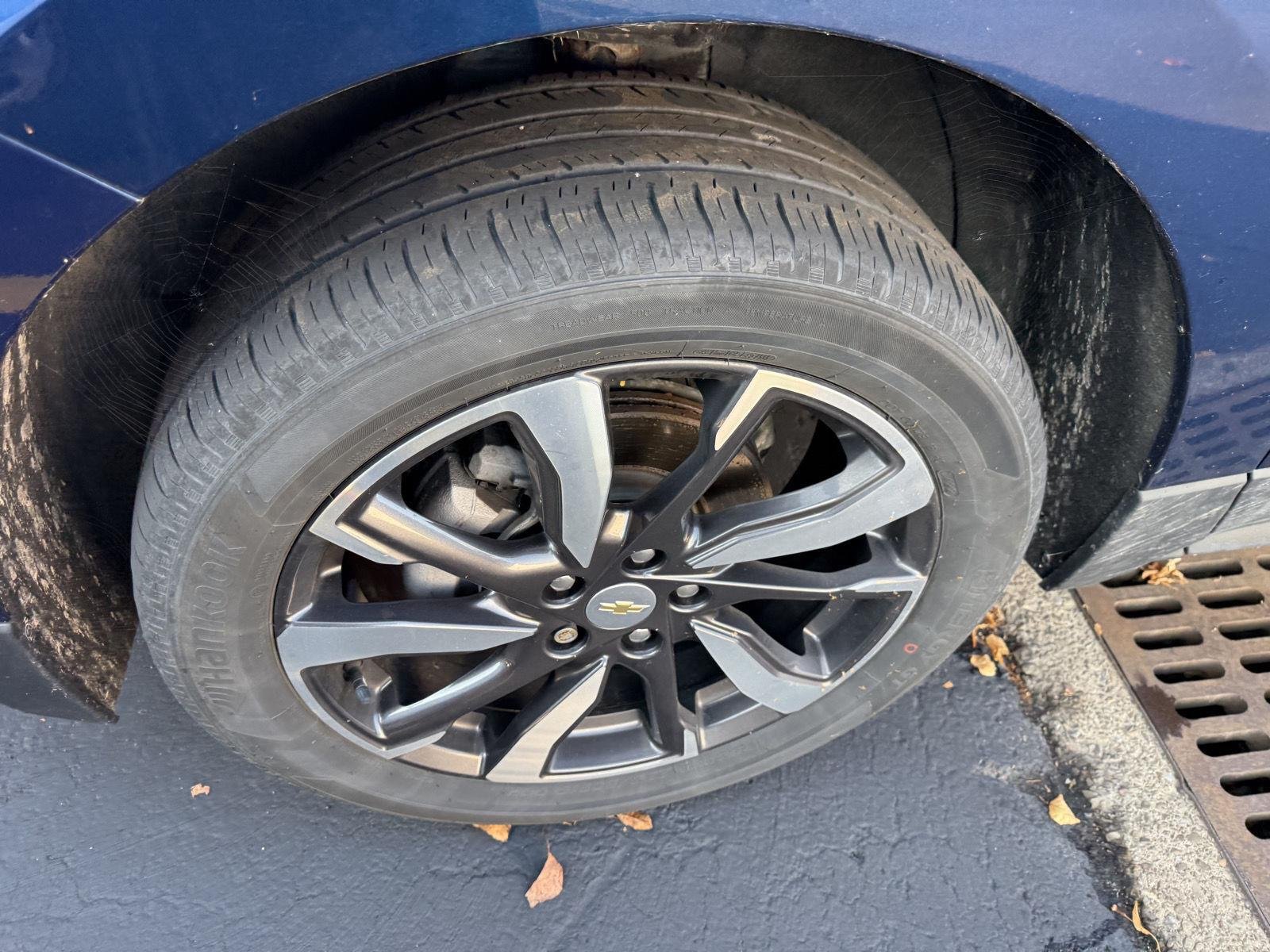 Used 2022 Blue Glow Metallic Chevrolet Premier image 3