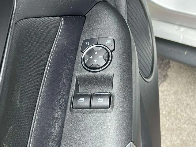Certified Used 2018 Ingot Silver Ford GT image 21