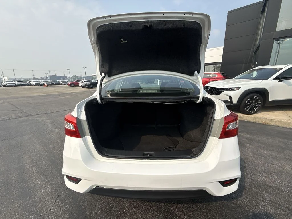 Used 2016 White Nissan S image 22