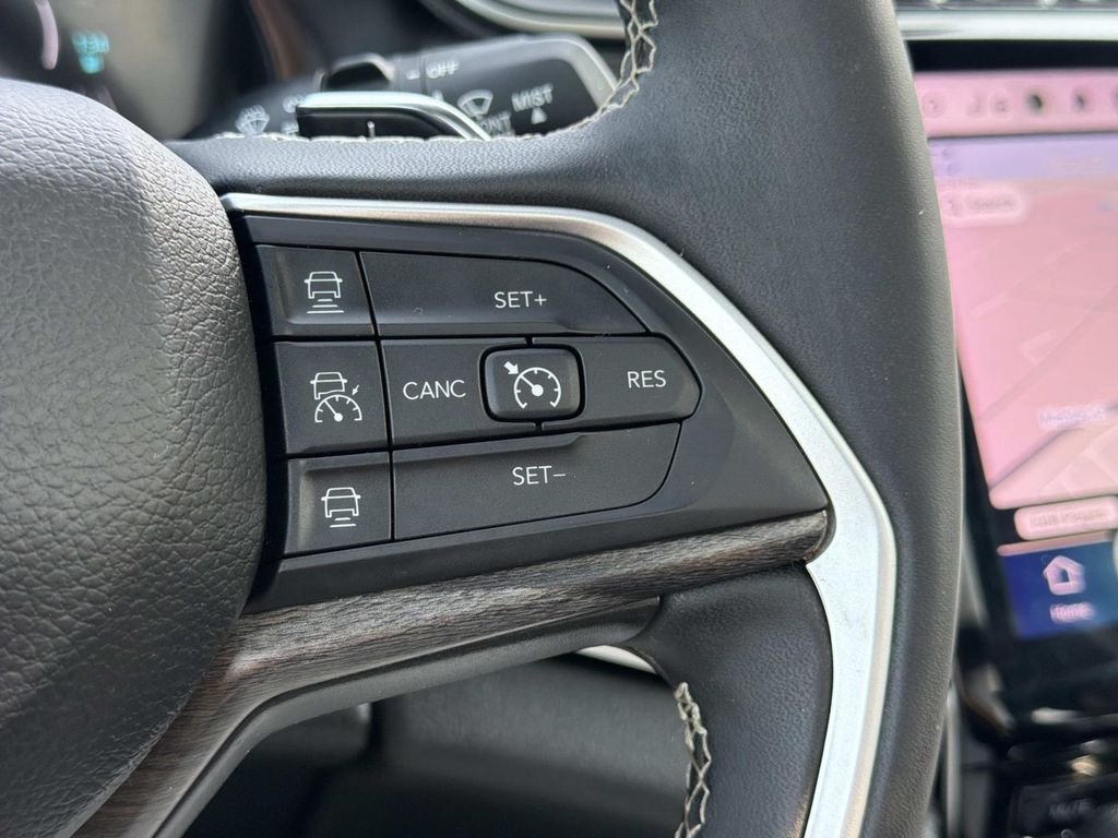 Used 2024 White Jeep 4xe image 24