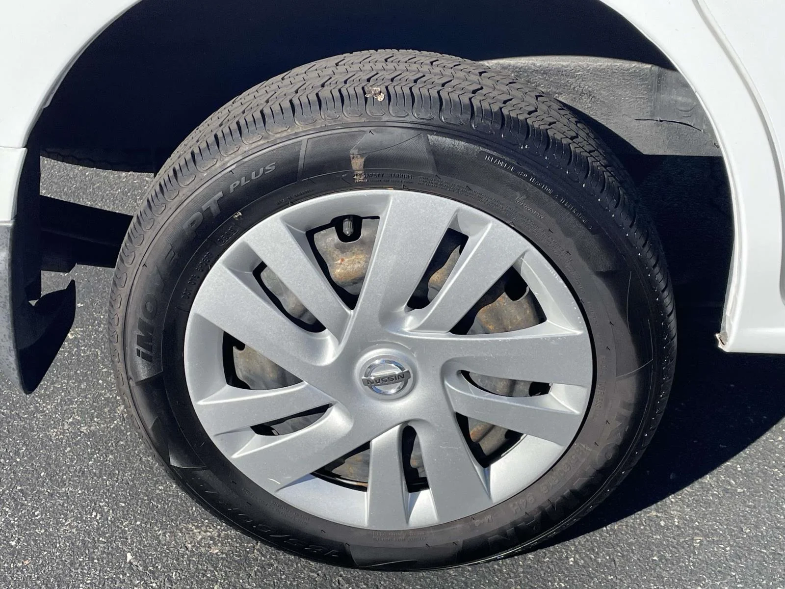 Used 2020 White Nissan SV Xtronic CVT image 7