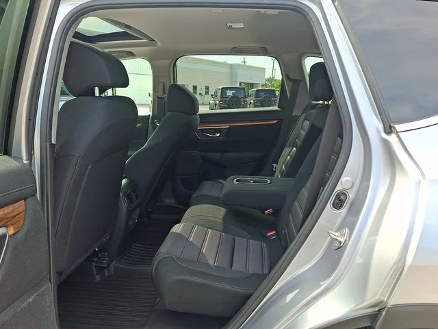 Used 2018  Honda EX image 10