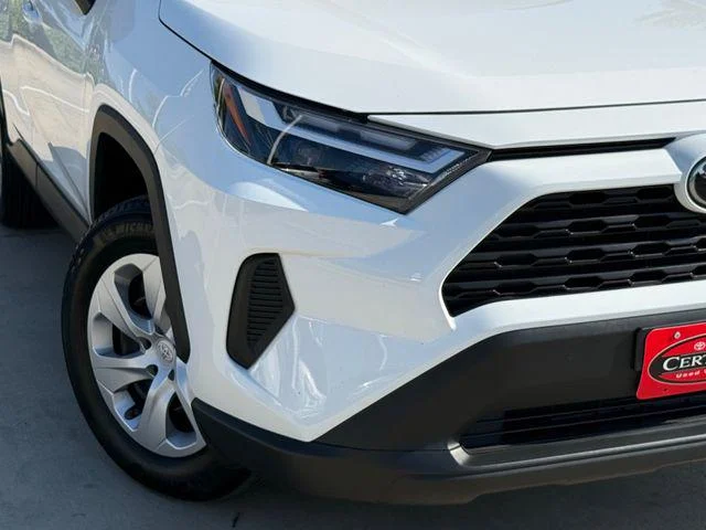 Certified Used 2025 ICE CAP Toyota LE image 3