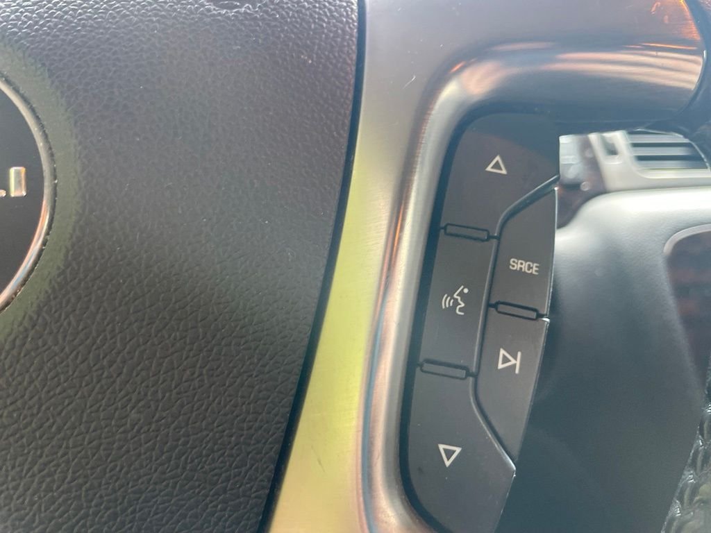 Used 2007 Silver Birch Metallic GMC Denali image 11