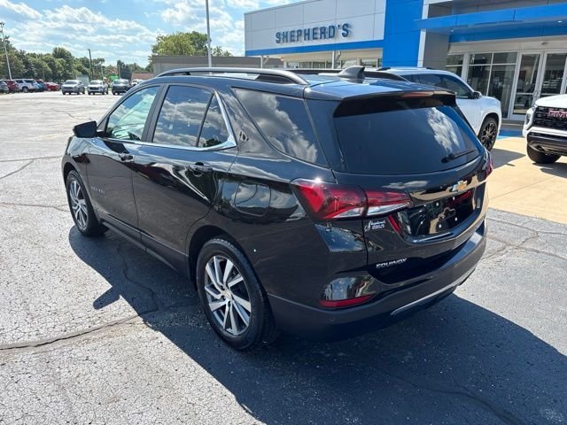 Used 2022 Black Chevrolet LT image 5