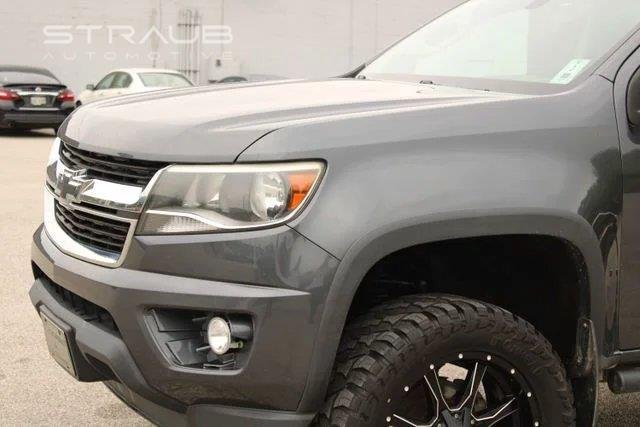 Used 2016 Cyber Gray Metallic Chevrolet 4WD LT image 3