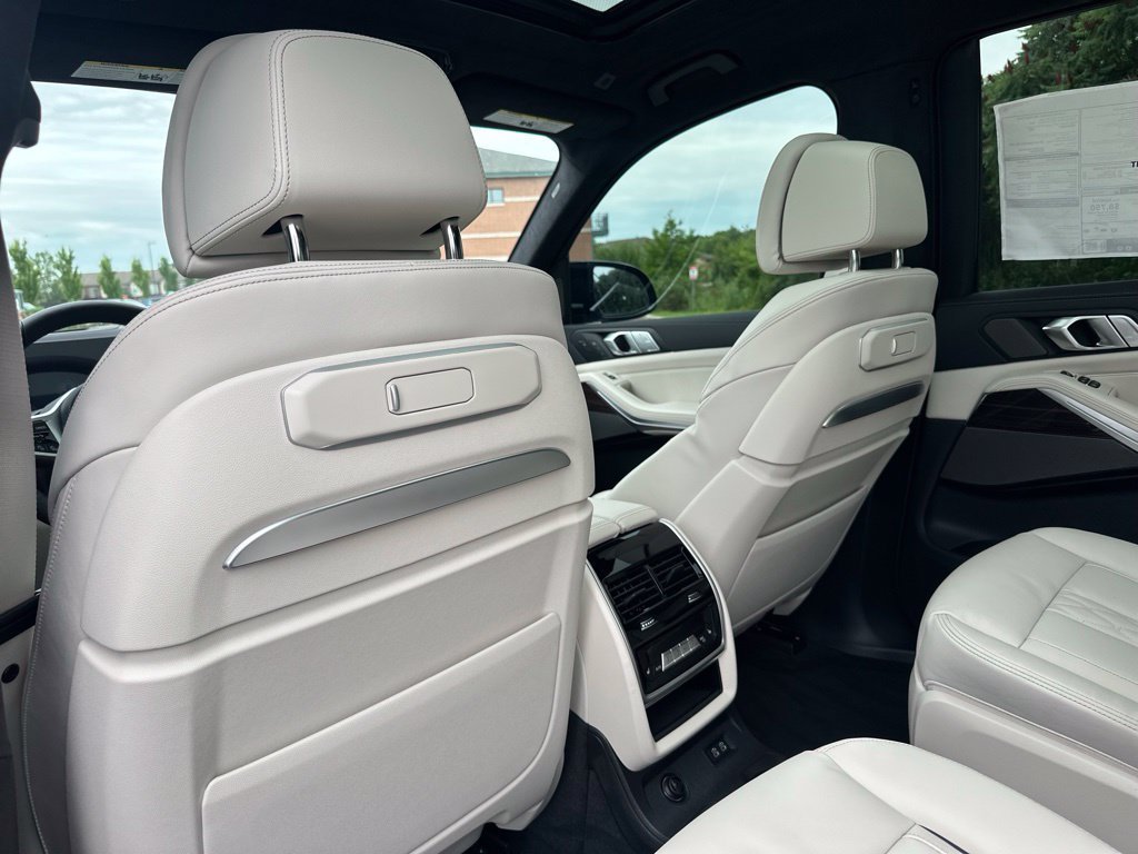 2026 BMW X7 M60i - Photo 23