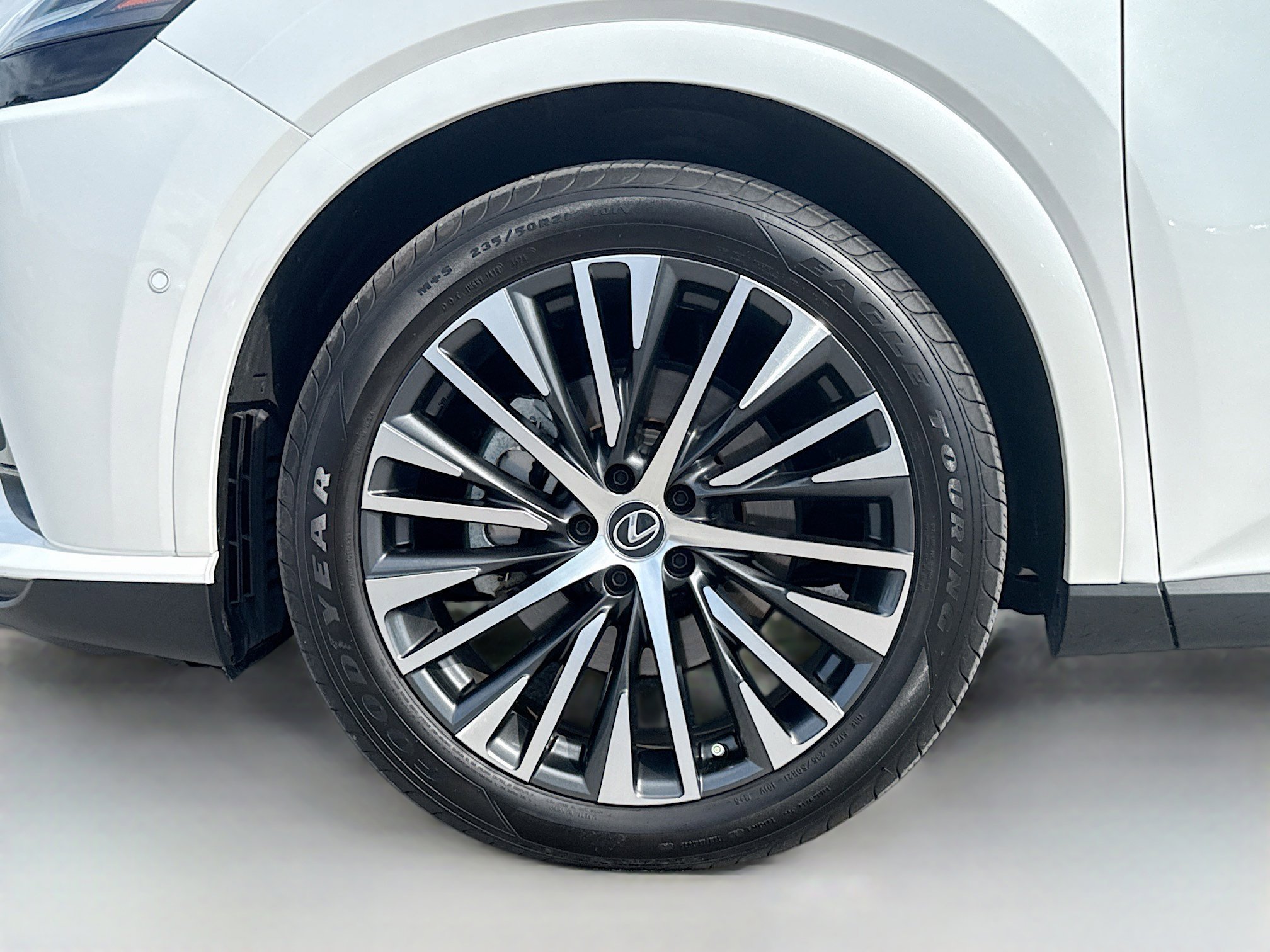 Used 2023 Eminent White Pearl Lexus RX 350 Premium Plus image 44