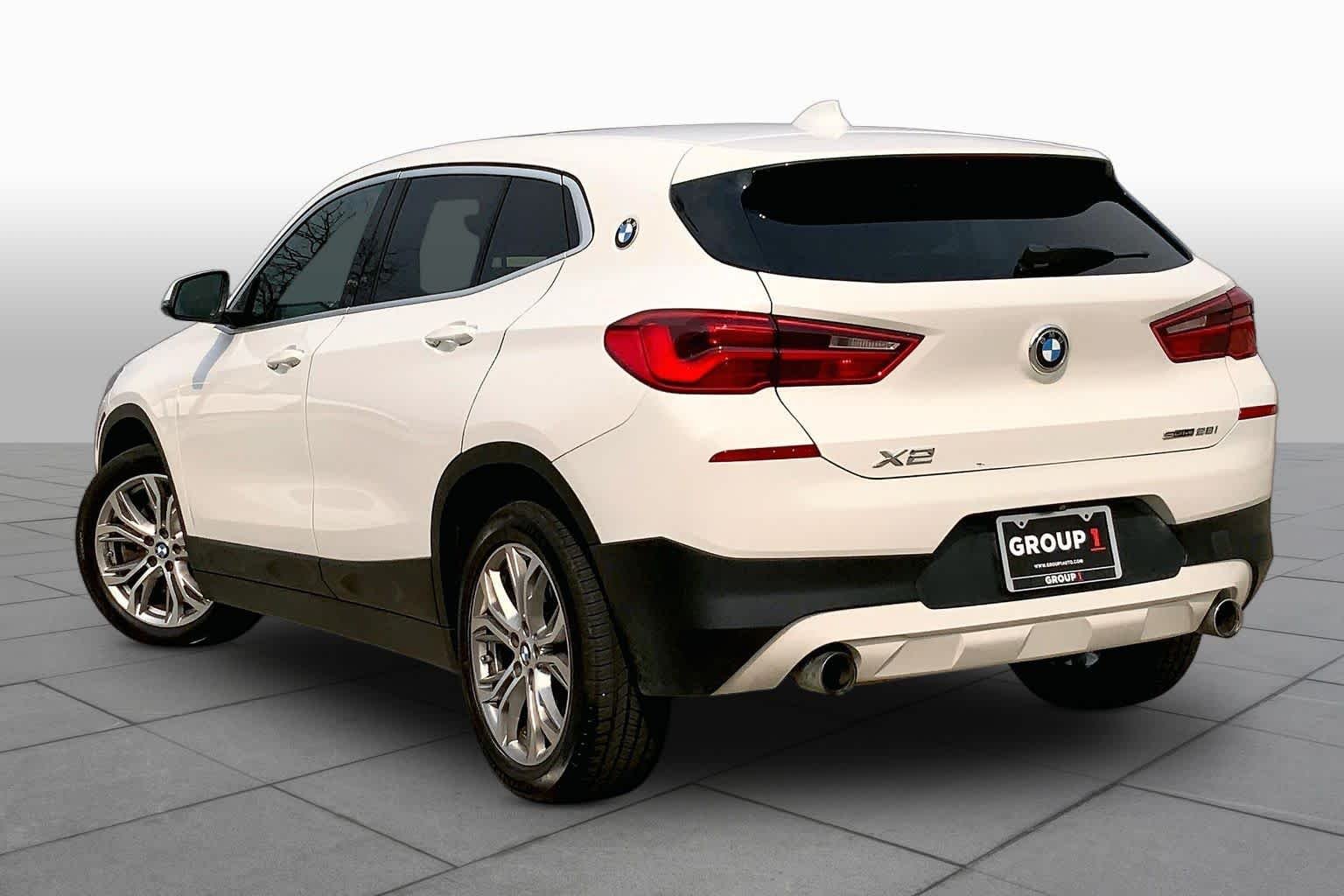 Used 2018 Alpine White BMW sDrive28i image 12