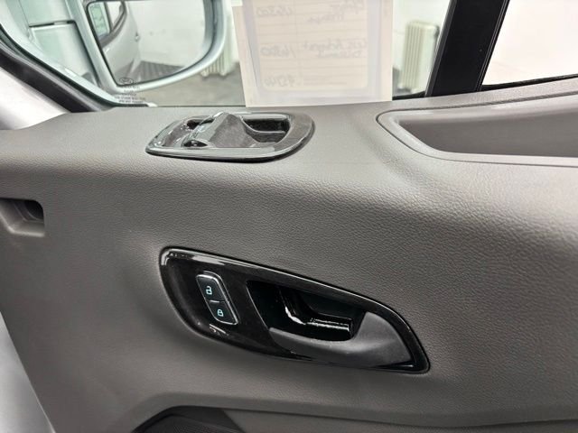 New 2026 Silver Ford Explorer Limited SE image 23