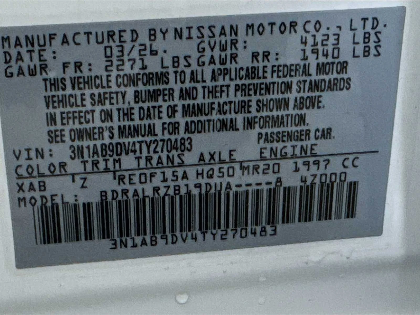 New 2026 Aspen White TriCoat / Super Black Two-tone Nissan SR image 6