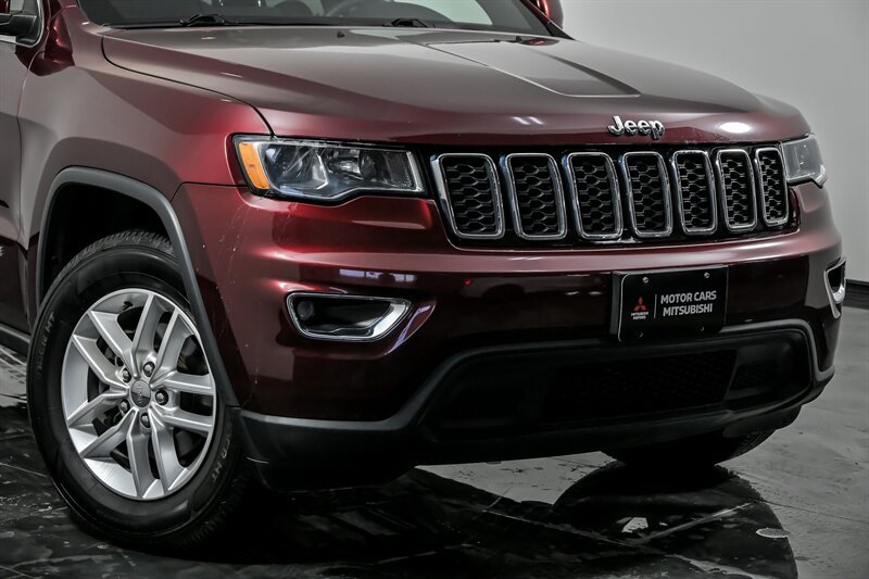 Used 2017 Jeep Grand Cherokee Laredo E with VIN 1C4RJFAG7HC947954 for sale in Aurora, IL