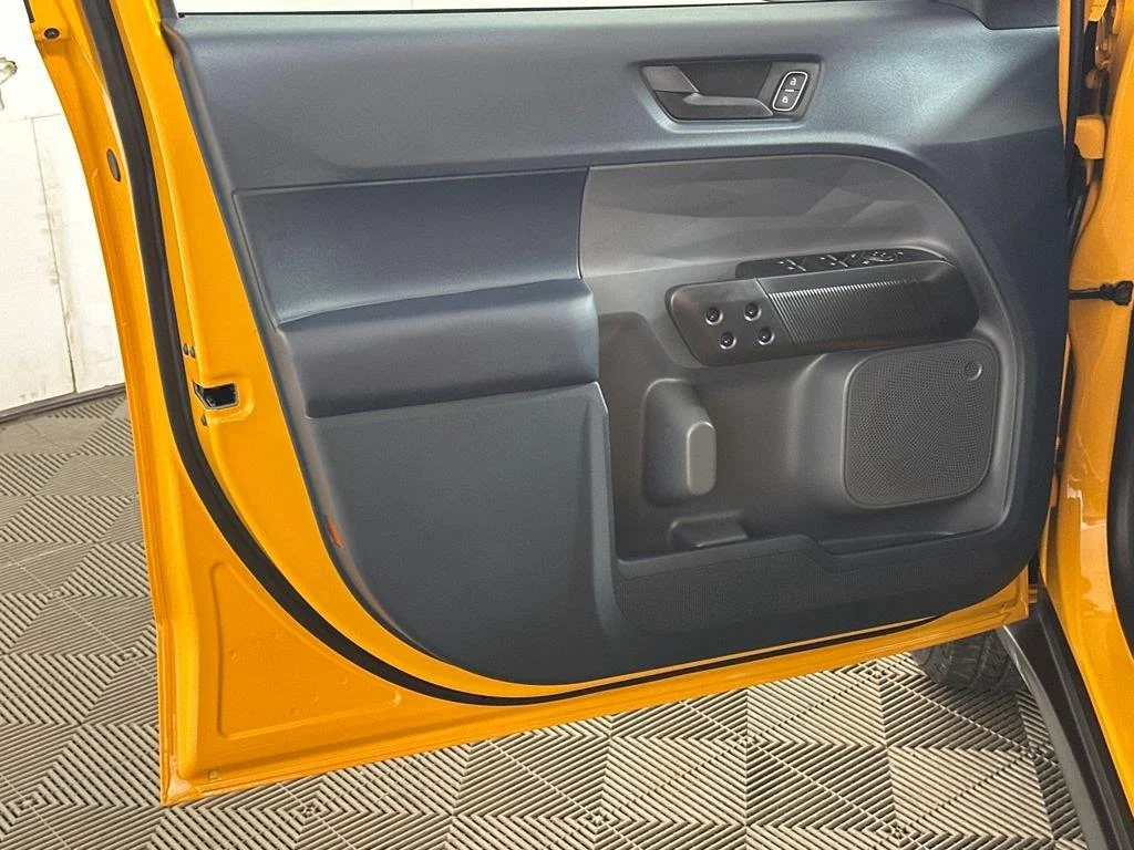 New 2026 Orange Fury Metallic Tri-Coat Ford XLT image 14