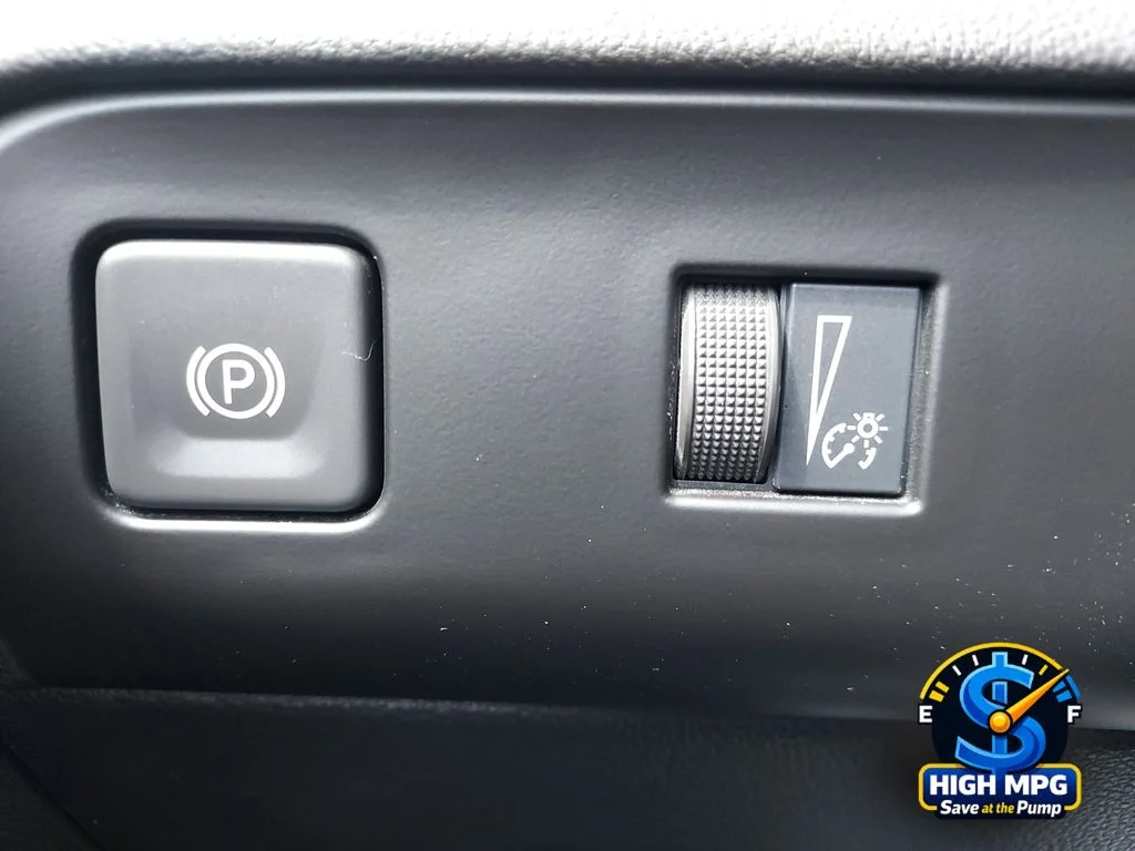 Used 2023 Gray Buick Essence image 18