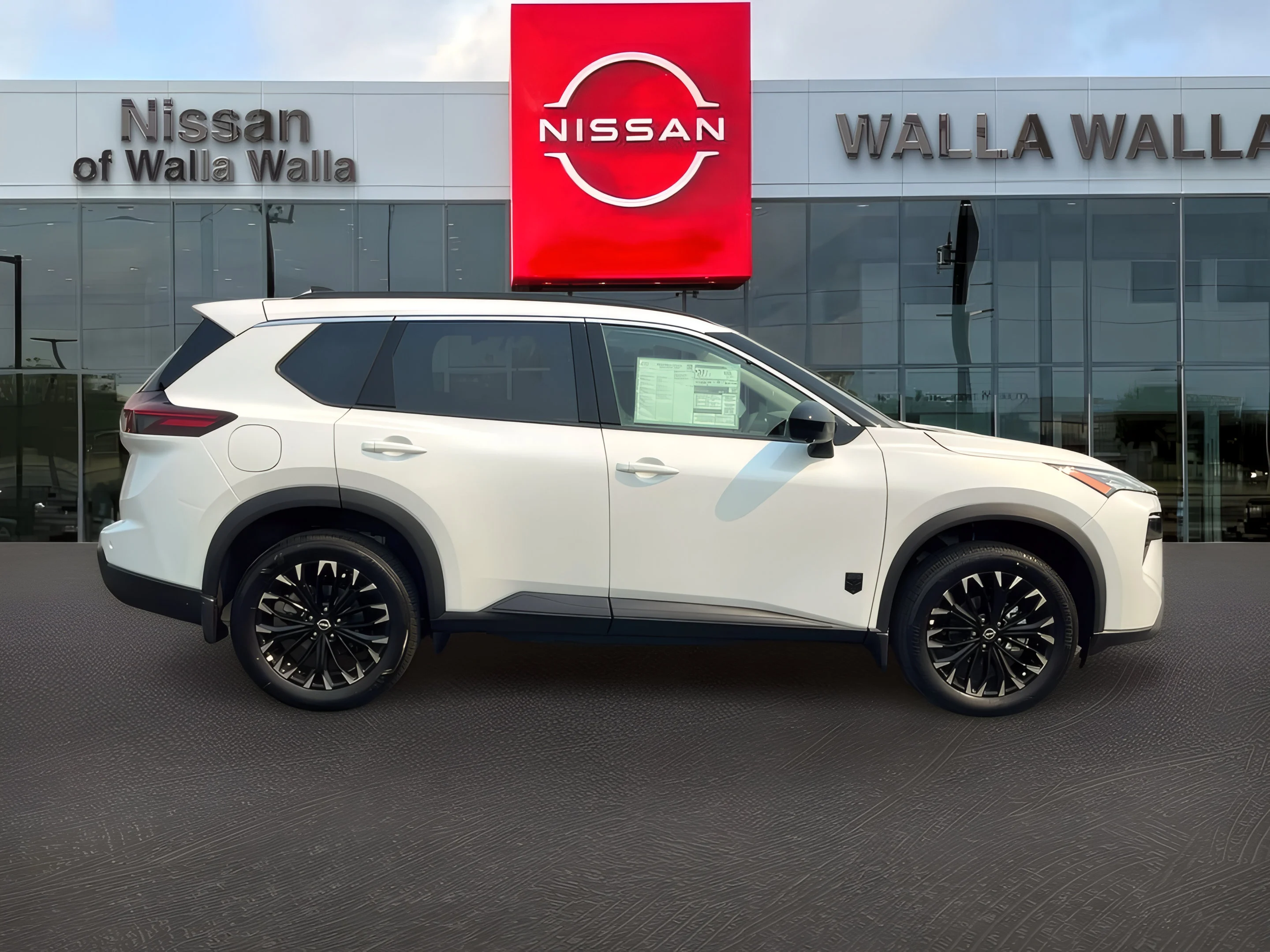 New 2026 Everest White Pearl Tricoat Nissan Dark Armor image 8