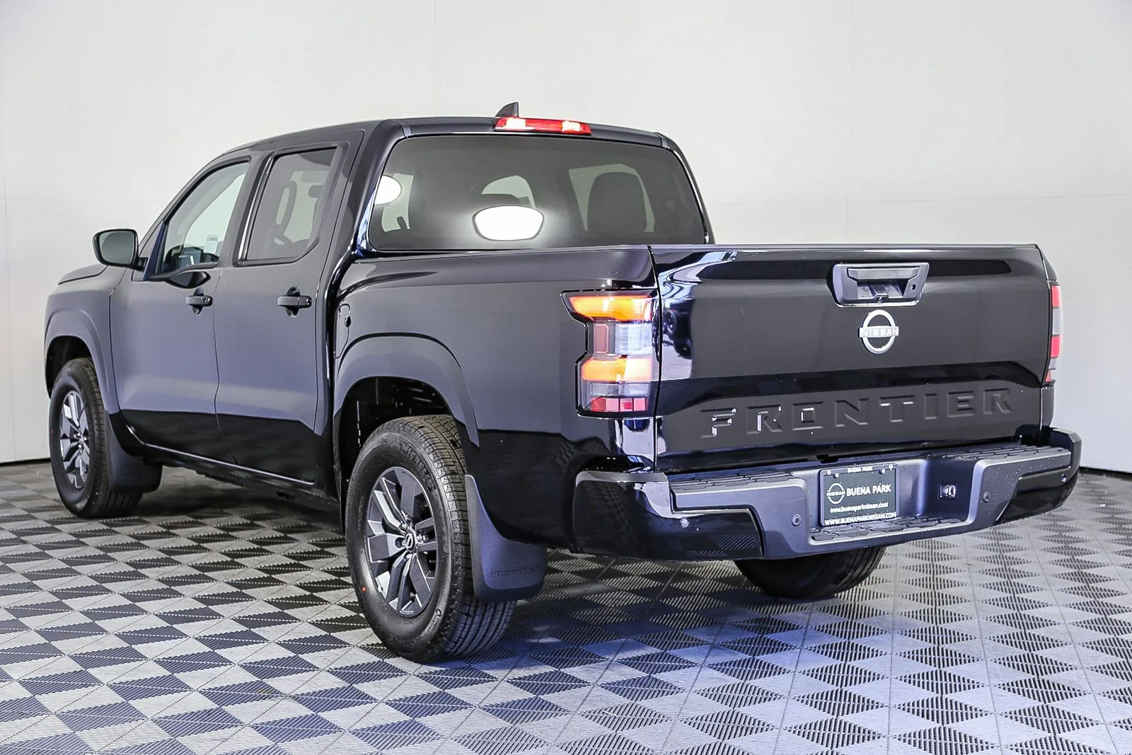 New 2025 Super Black Nissan Crew Cab SV image 6