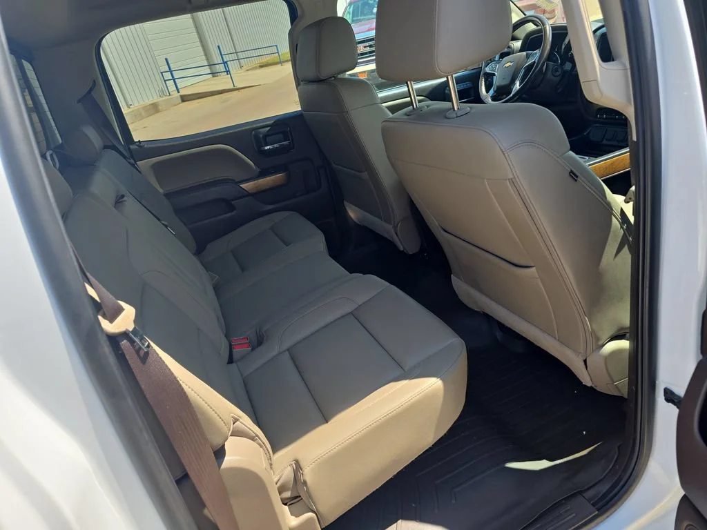 Used 2018 SUMMIT WHITE Chevrolet LTZ image 12
