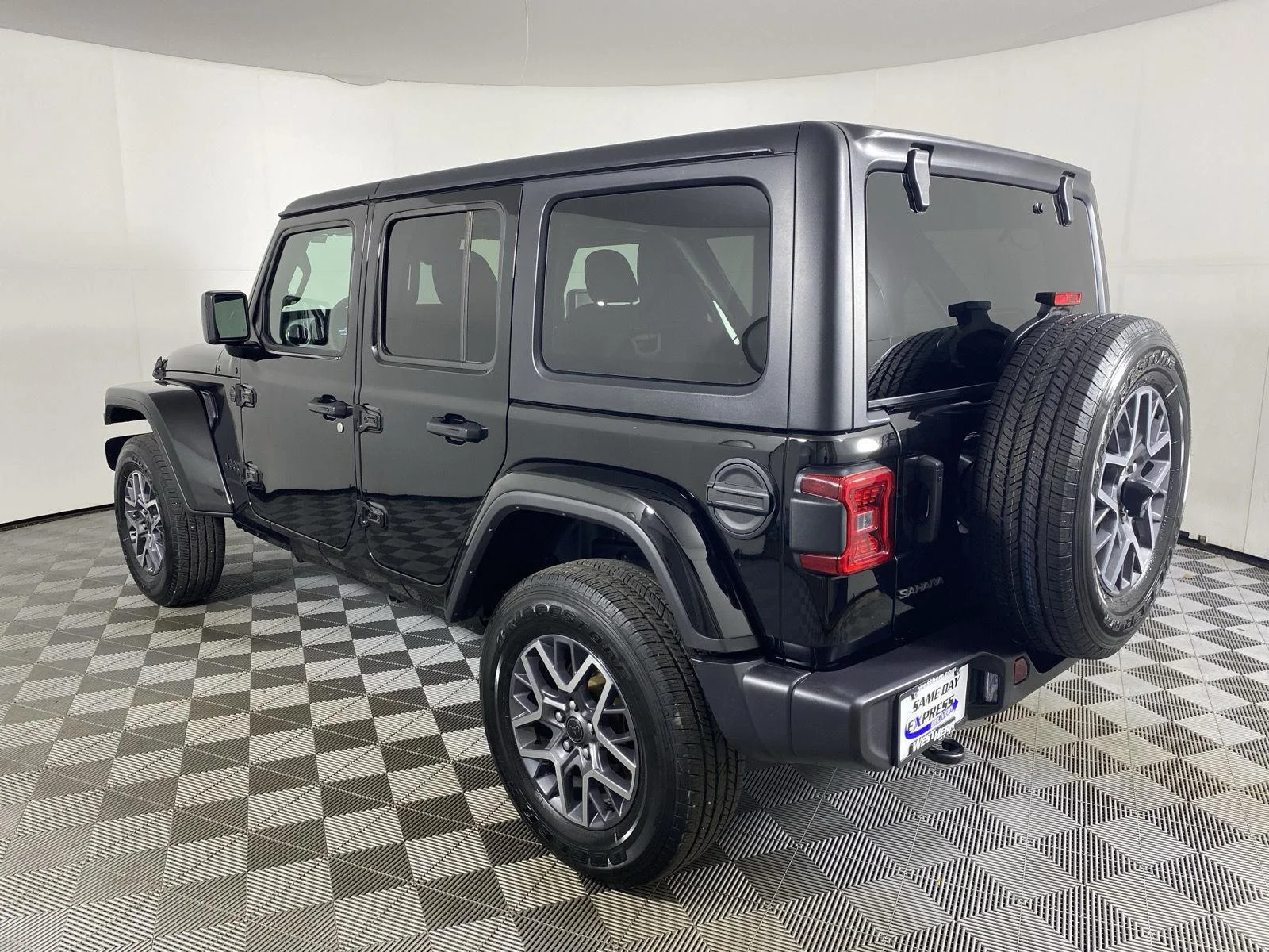 Used 2026 Black Jeep Sahara image 10