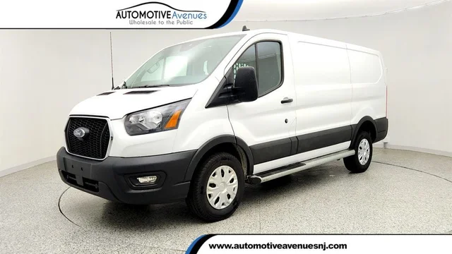 2025 Ford Transit Cargo Van T-250 130'' Low Rf 9070 GVWR RWD w/ Exterior Upgrade Package