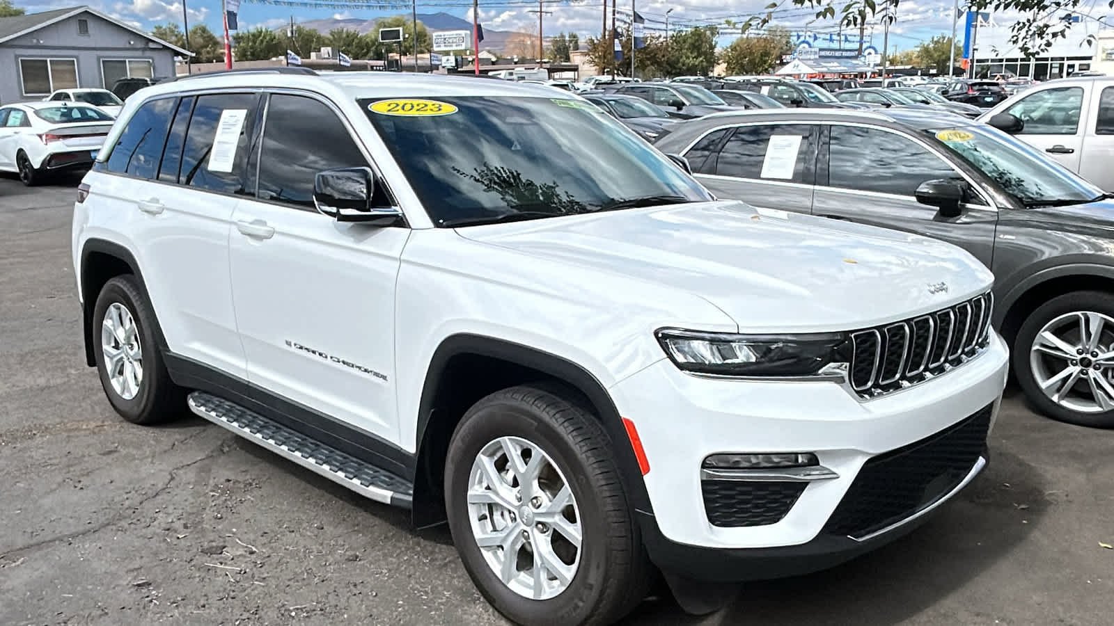 Used 2023 Bright White Clearcoat Jeep Limited image 3