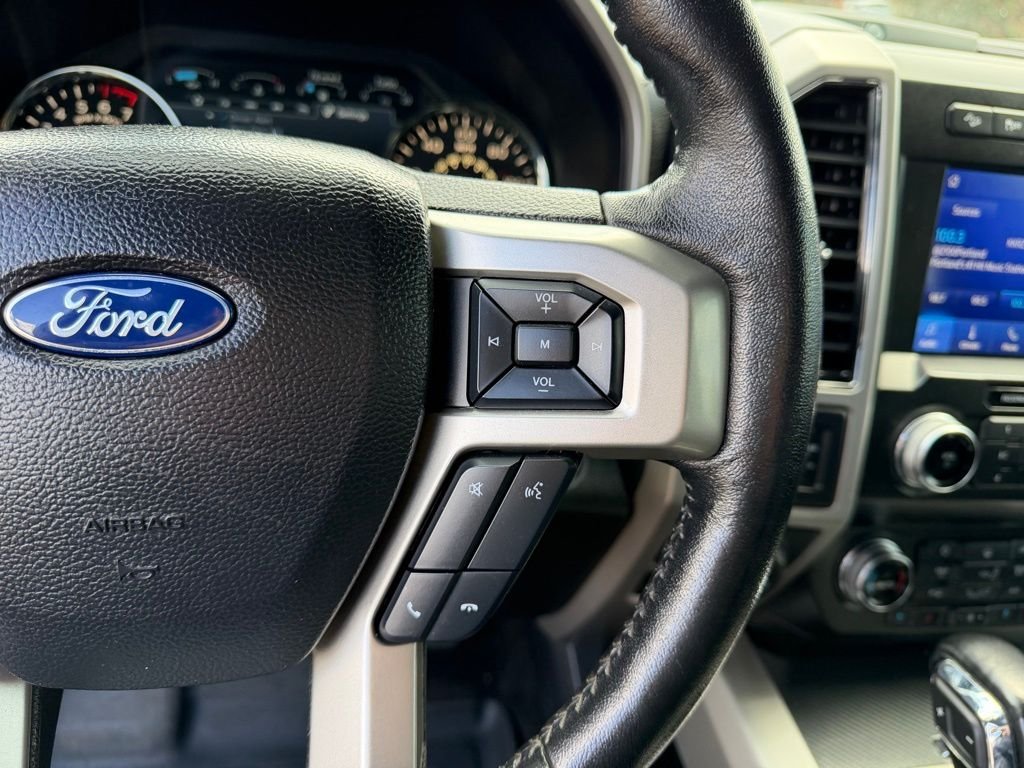 Used 2020 Agate Black Metallic Ford Lariat image 18