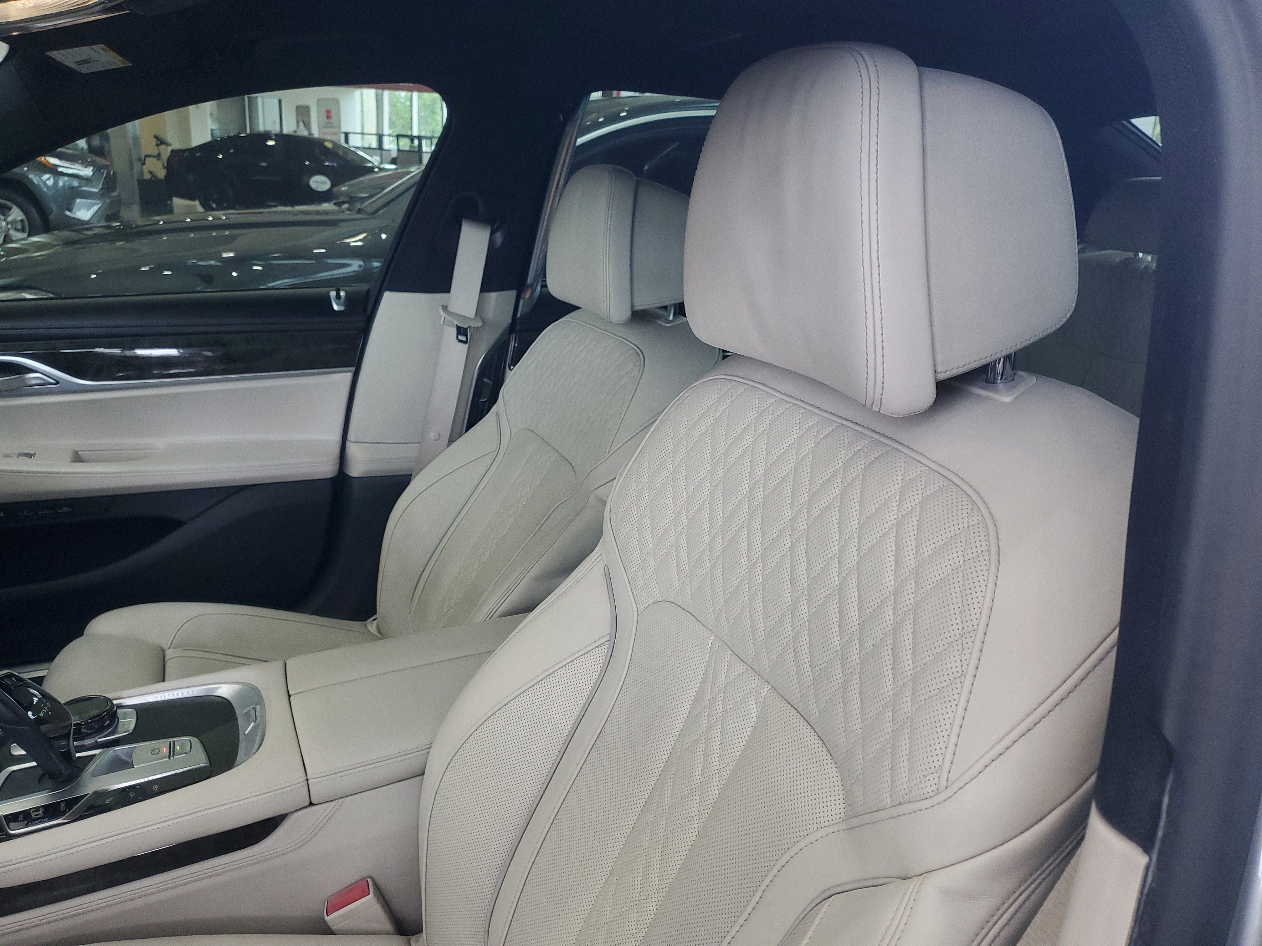Used 2022 Donington Gray Metallic BMW 750i xDrive image 16