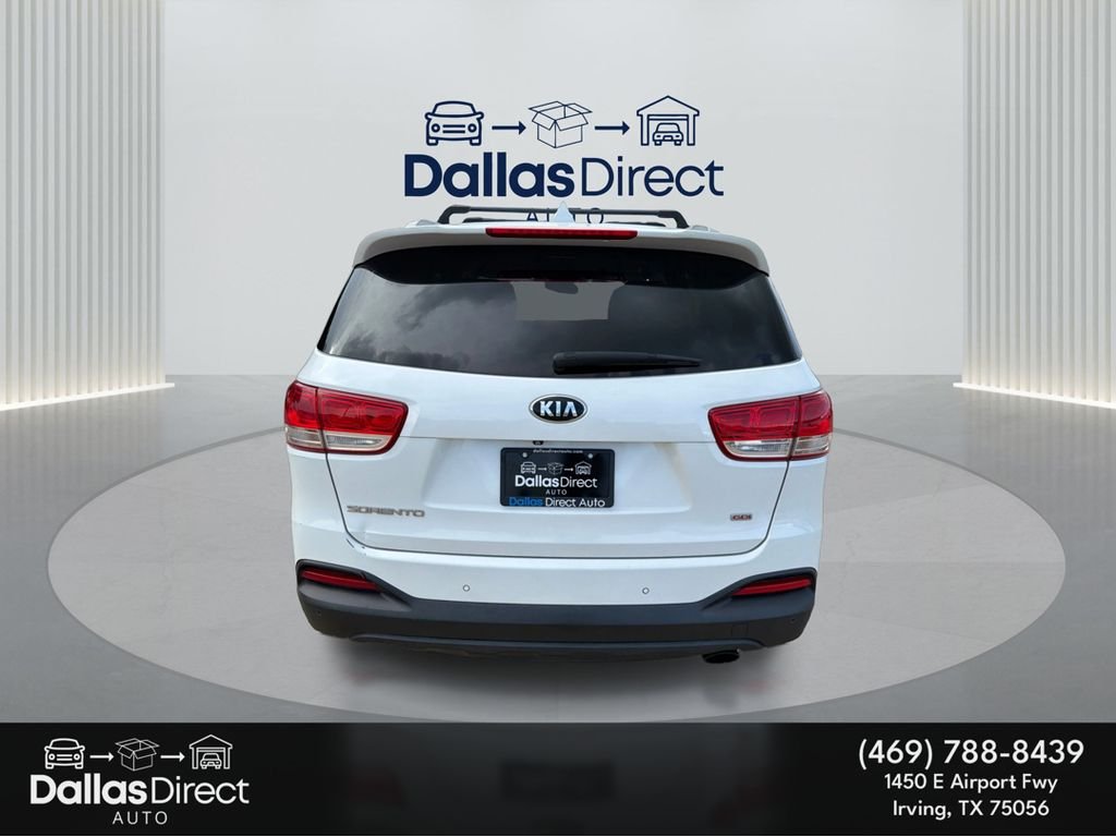 Used 2016 Snow White Pearl Kia LX image 7