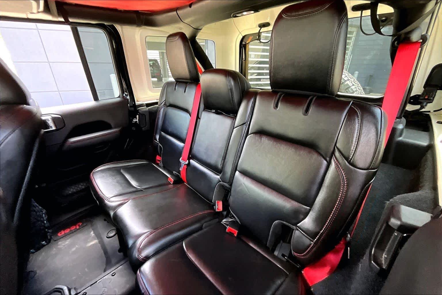 Used 2020 Black Clearcoat Jeep Recon image 34