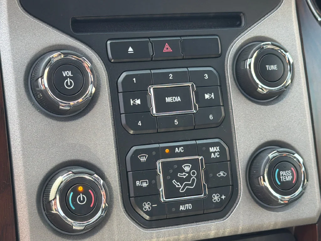 Used 2016 Black Ford Lariat image 27