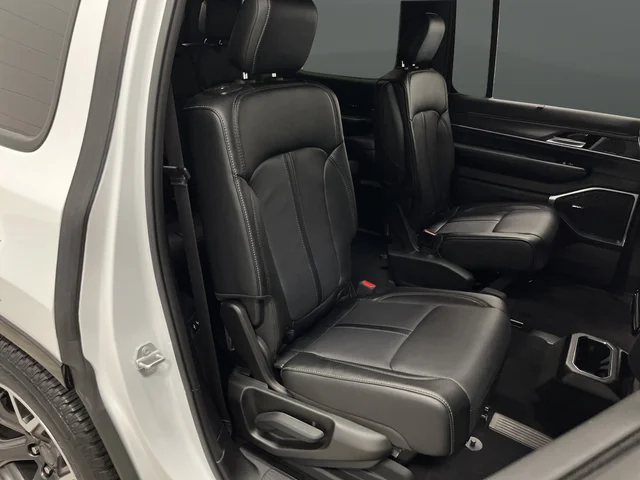 2024 Jeep Wagoneer Series III - Photo 33