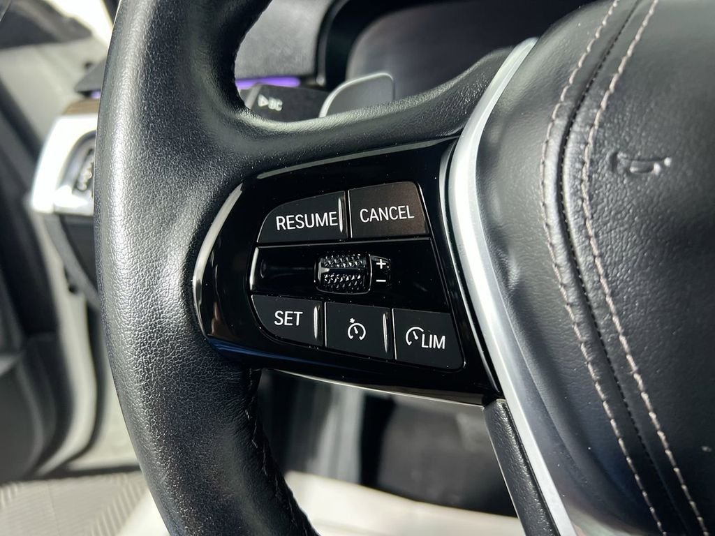 2022 BMW 5 Series 540i - Photo 16