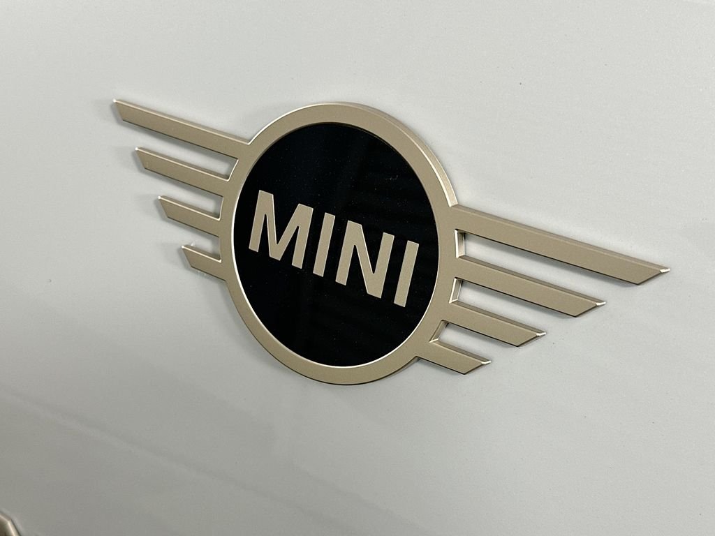 New 2027 White MINI Oxford Edition image 22