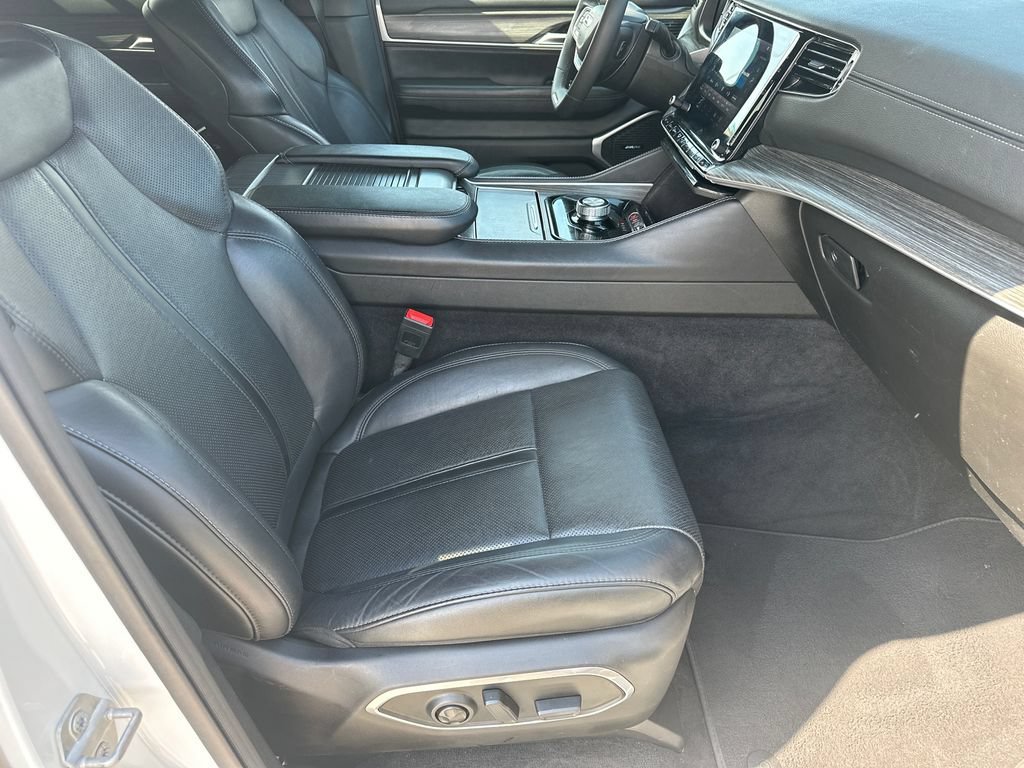 Used 2024 White Jeep Series II image 13