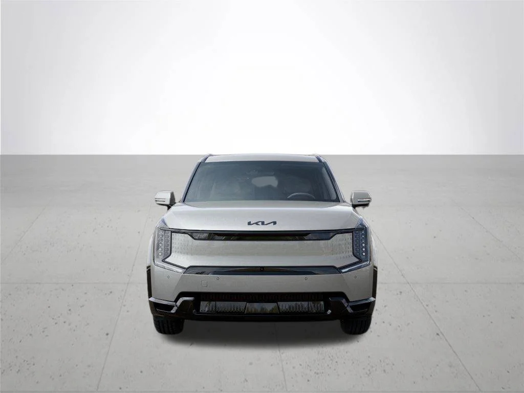 New 2026 Ivory Silver Kia Land AWD image 2